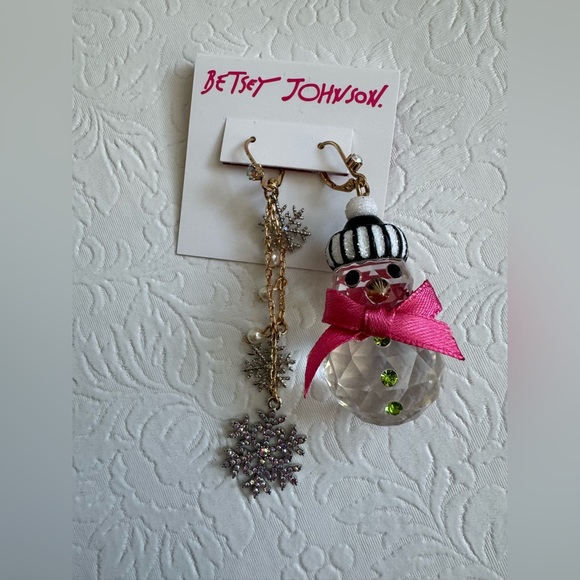 Betsey Johnson  Snowman Mismatch Earrings - Picture 5 of 5
